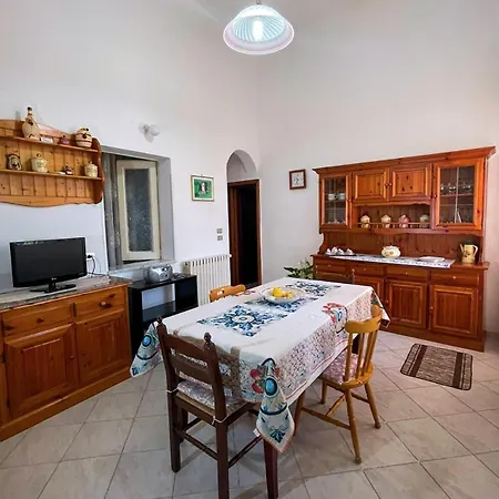 Casa Maria E Giardino Di Limoni Lägenhet