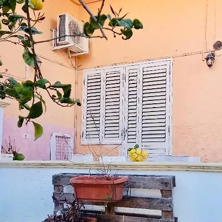 Lägenhet Casa Maria E Giardino Di Limoni Castro (Lecce)
