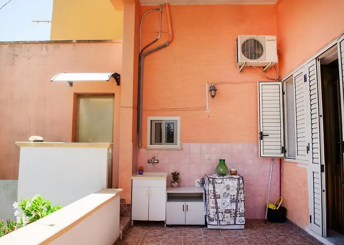 Casa Maria E Giardino Di Limoni شقة